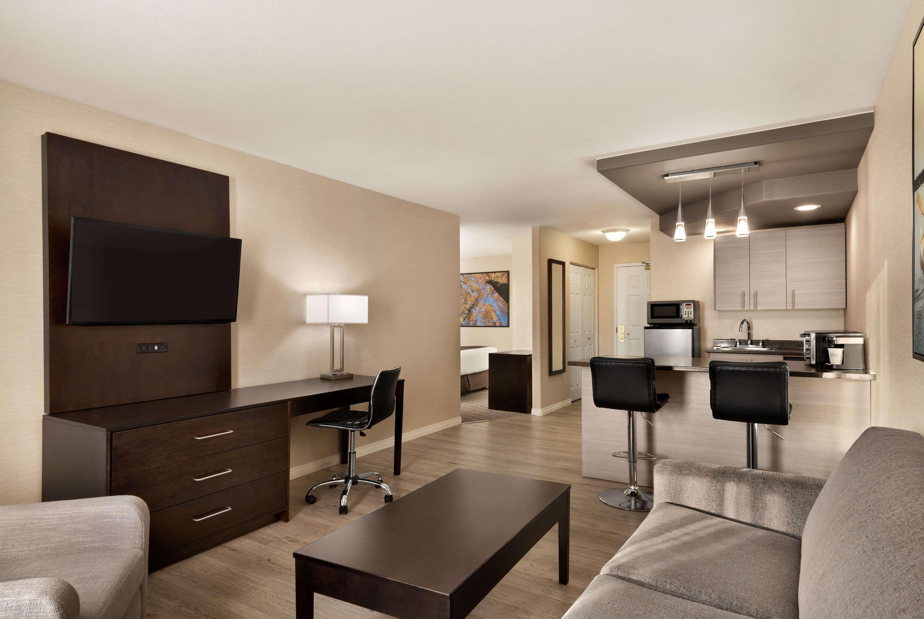 Days Inn By Wyndham Saskatoon Exteriér fotografie
