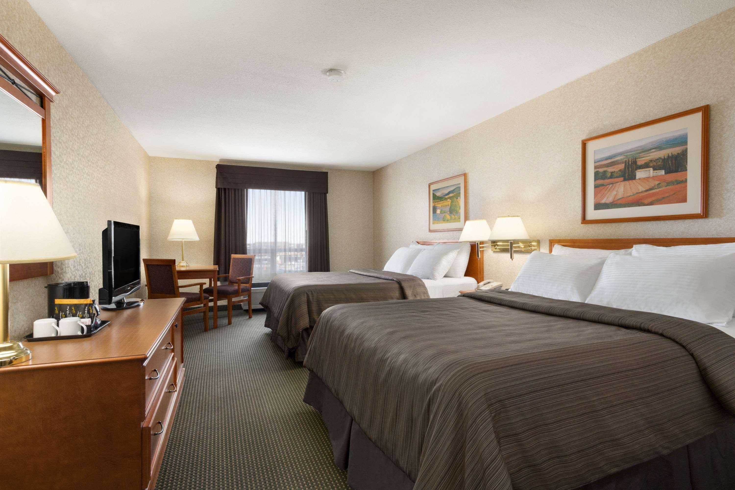 Days Inn By Wyndham Saskatoon Exteriér fotografie