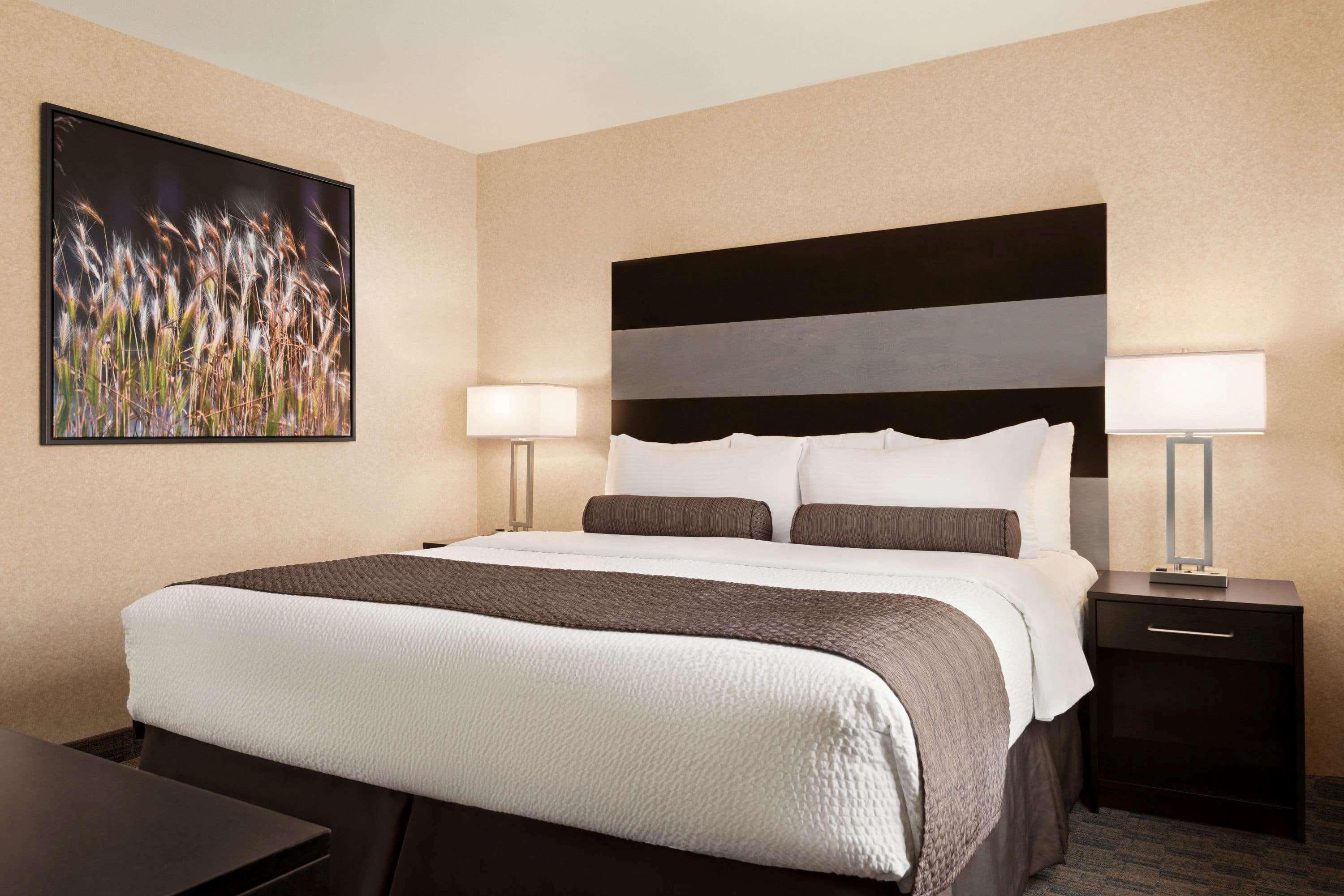 Days Inn By Wyndham Saskatoon Exteriér fotografie