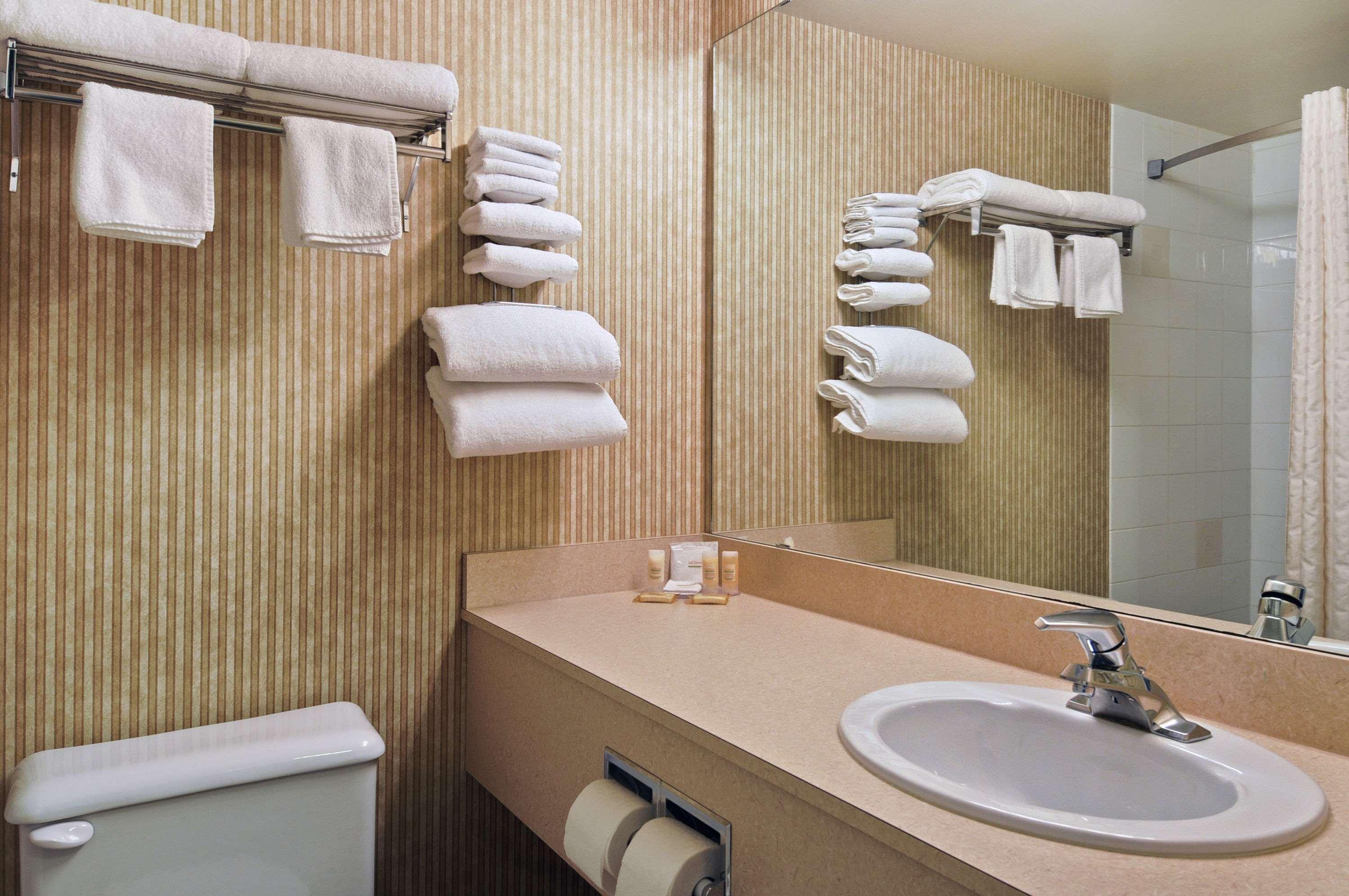 Days Inn By Wyndham Saskatoon Exteriér fotografie